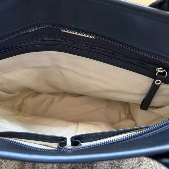 Burberry Striped Navy and Cream Tote Bag - Picture 4 of 7